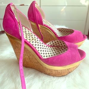 Jessica Simpson wedge